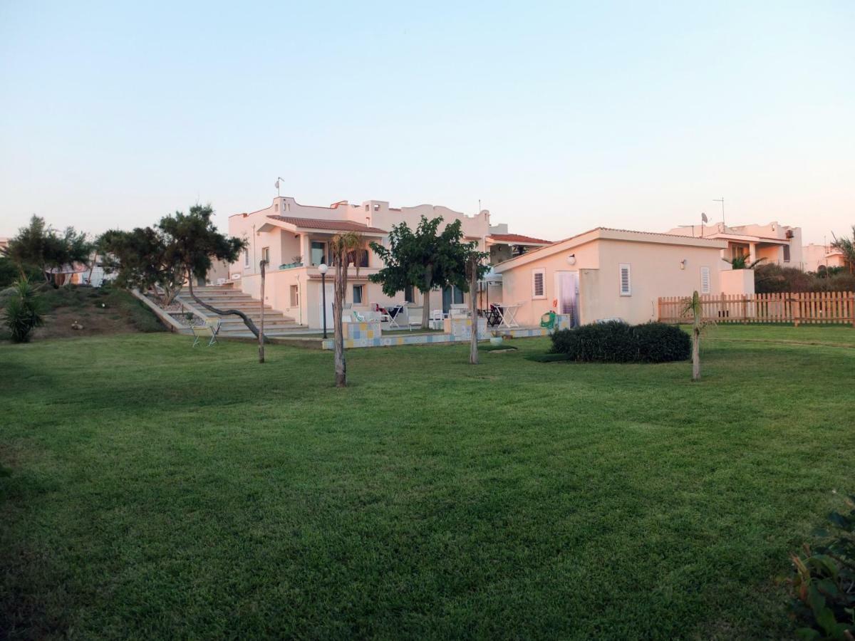 Апартаменти Puntabraccetto Sunset Санта-Кроче-Камерина Екстер'єр фото