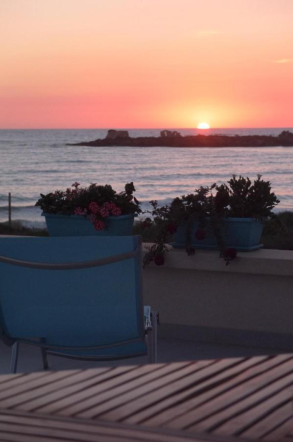 Апартаменти Puntabraccetto Sunset Санта-Кроче-Камерина Номер фото